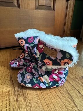 Jan & Jul Floral stay-put winter Booties - Navy Floral